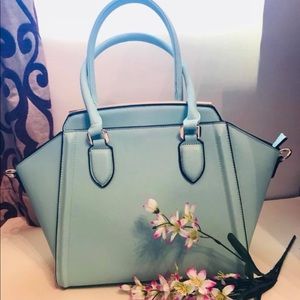 BEAUTIFUL mint/teal handbag 👜